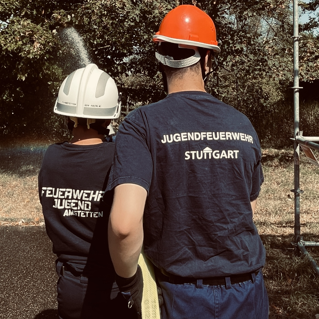 Einsatzfoto Am vergangenen Wochenende hat die Feuerwehrjugend unserer Partnerwehr aus Amstetten in Niederösterreich einen Ausflug nach Stuttgart und insbesondere nach Weilimdorf gemacht...